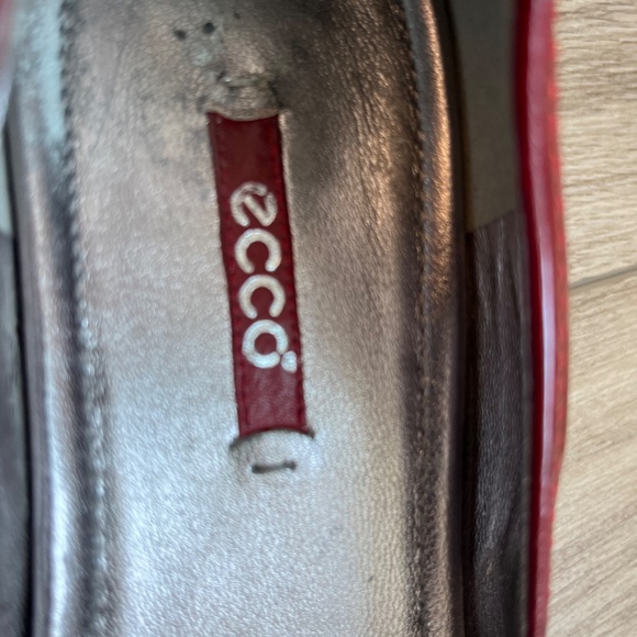 Ecco red patent leather slip-on flats - Picture 4 of 6
